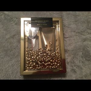 Victoria secret heavenly mist and lotion